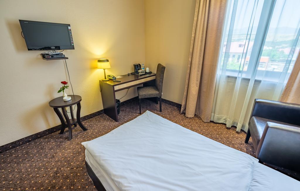 אחלציחה Hotel Lomsia מראה חיצוני תמונה