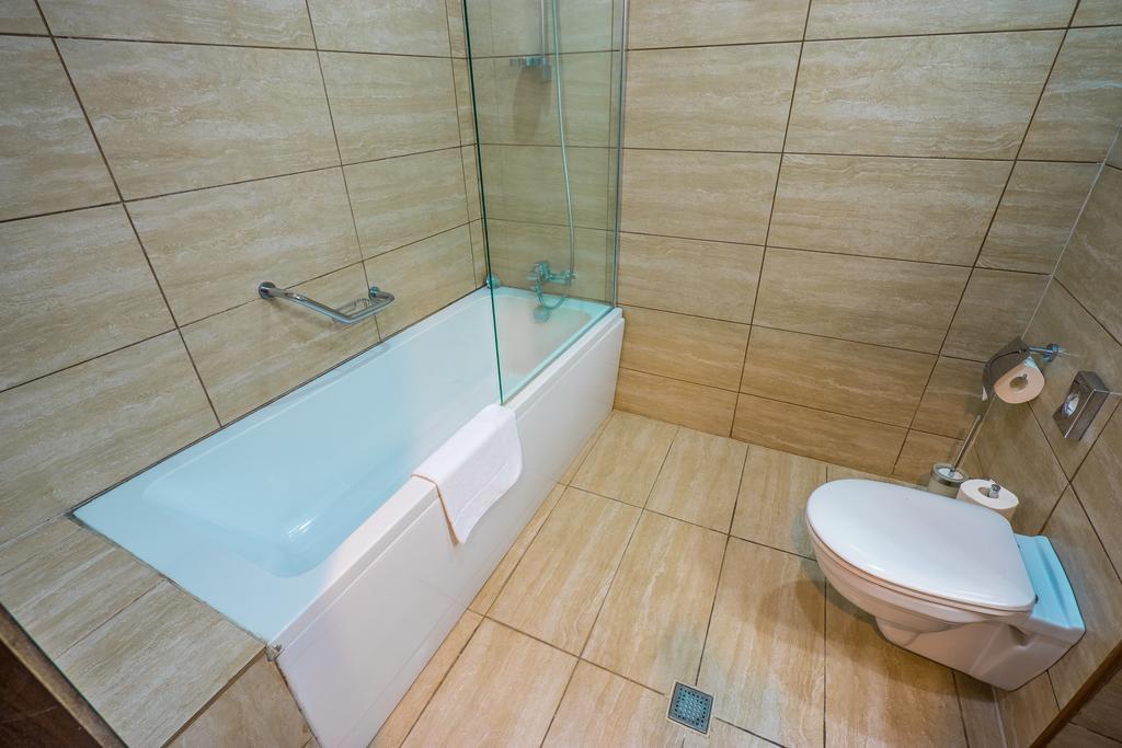 אחלציחה Hotel Lomsia מראה חיצוני תמונה