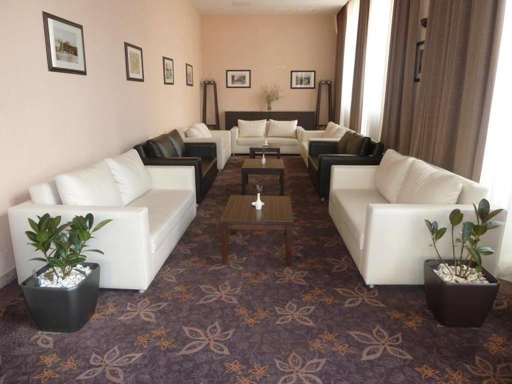 אחלציחה Hotel Lomsia מראה חיצוני תמונה