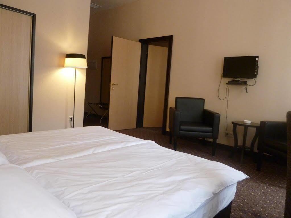 אחלציחה Hotel Lomsia מראה חיצוני תמונה