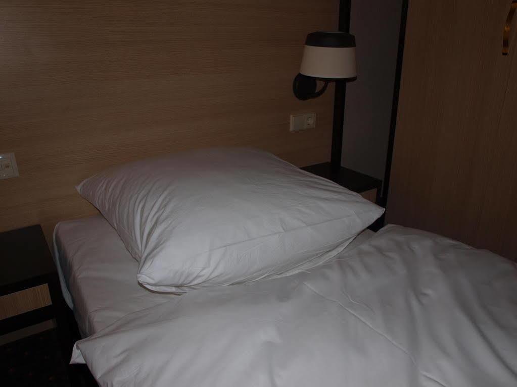 אחלציחה Hotel Lomsia מראה חיצוני תמונה