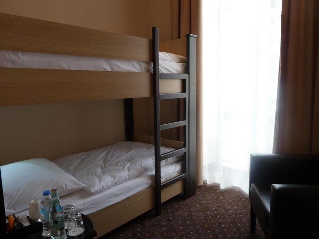 אחלציחה Hotel Lomsia מראה חיצוני תמונה
