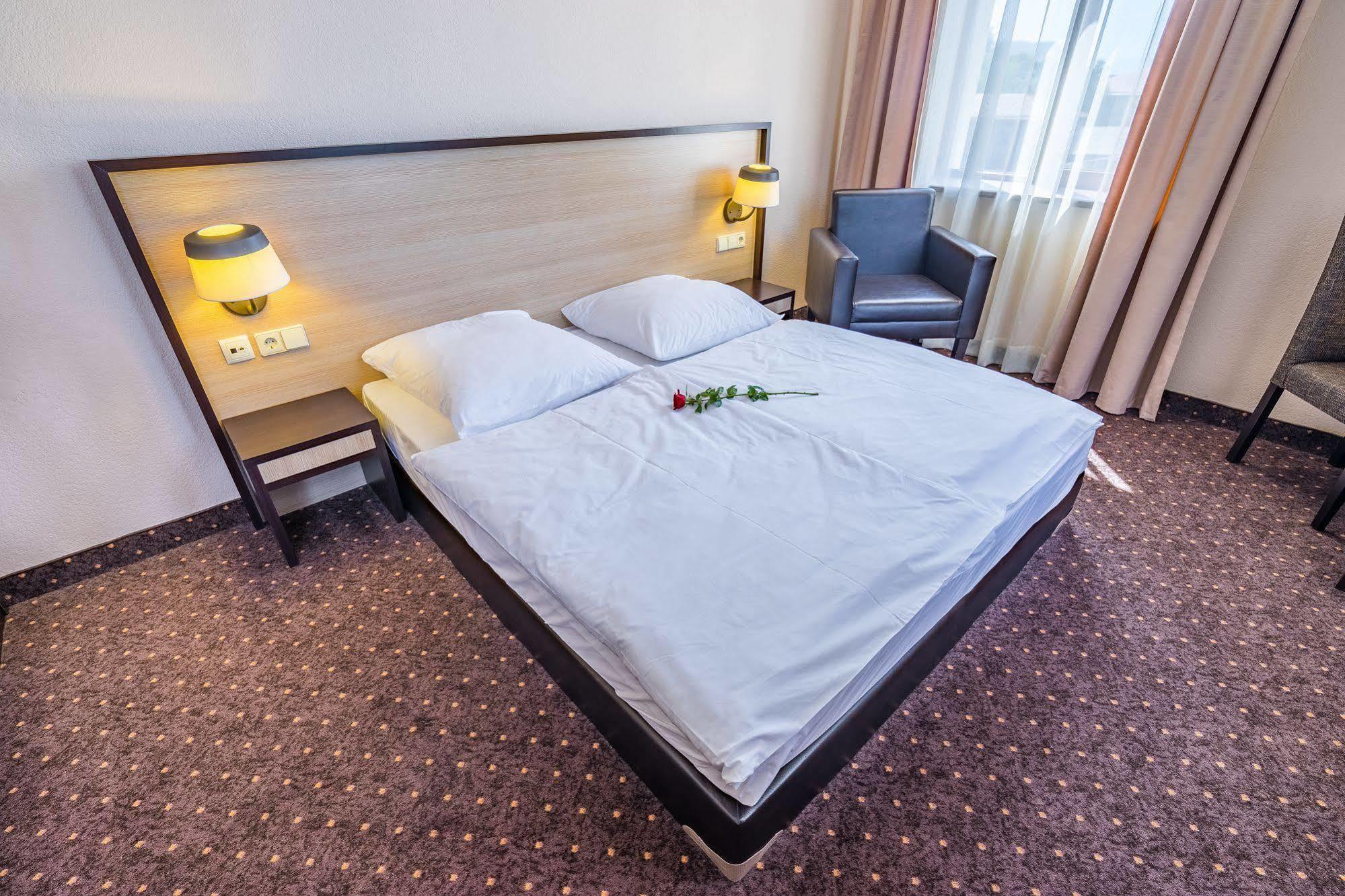 אחלציחה Hotel Lomsia מראה חיצוני תמונה