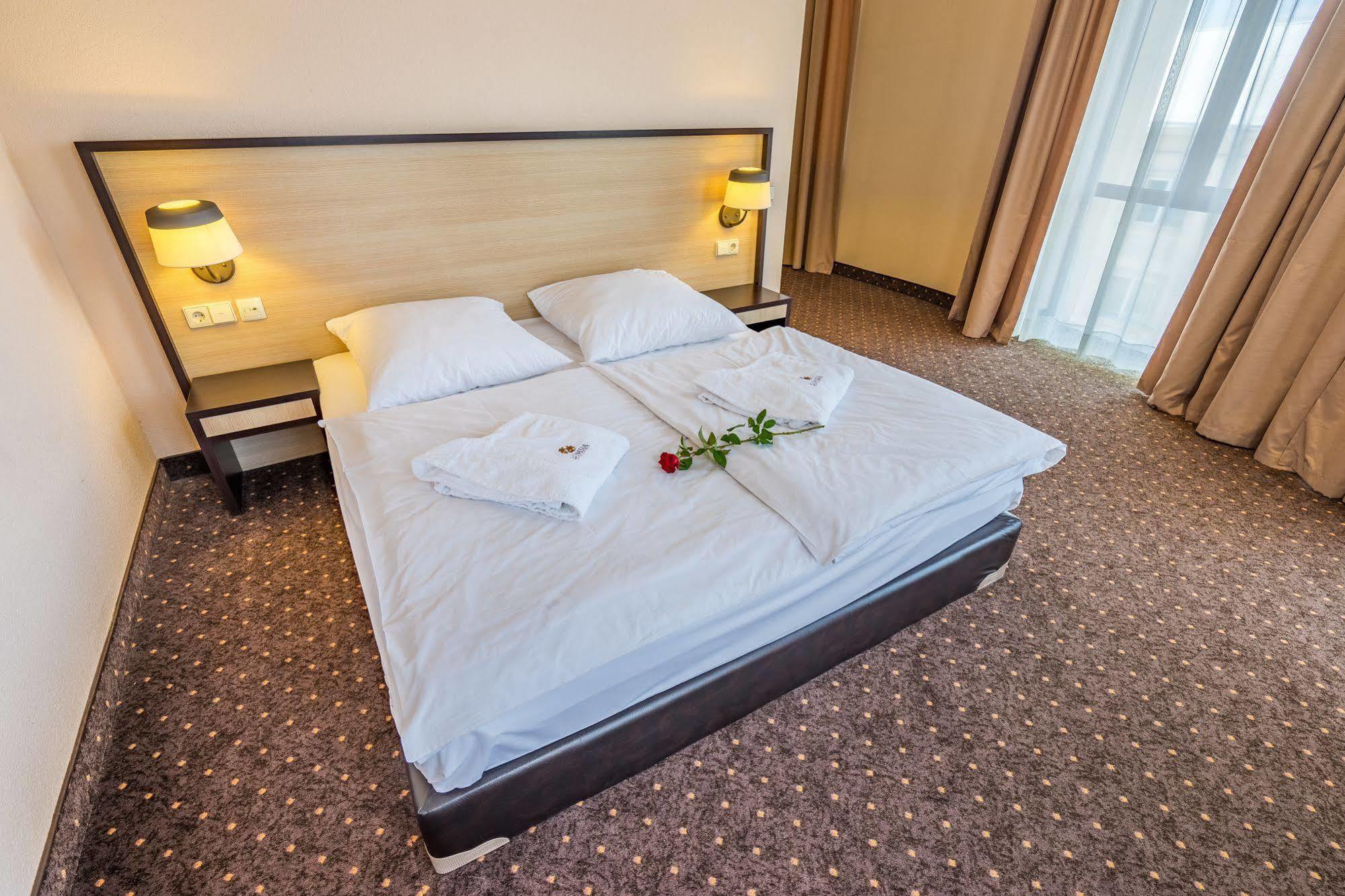 אחלציחה Hotel Lomsia מראה חיצוני תמונה
