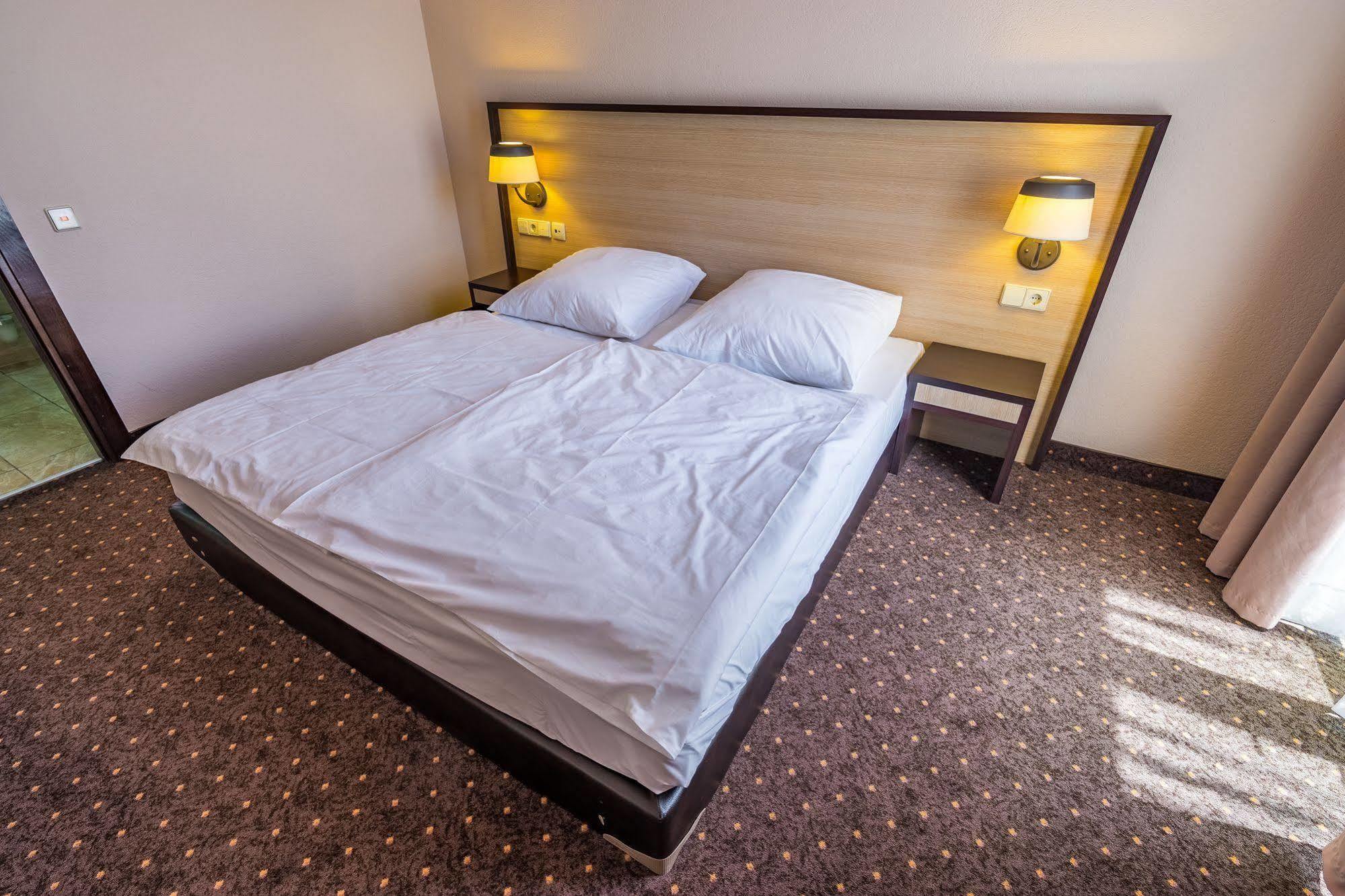 אחלציחה Hotel Lomsia מראה חיצוני תמונה